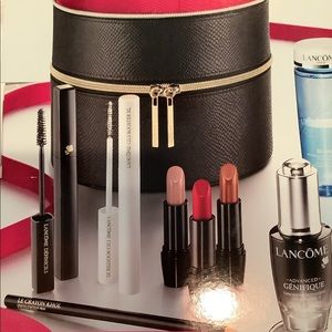 11 piece Lancome Full Size Beauty Kit. Brand New And Never Opened.